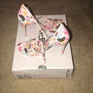 Aldo open toe sandy strappy heels